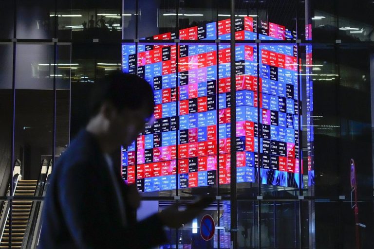 Japanese Trading House Shares Rise on Buffett’s Growing Stake