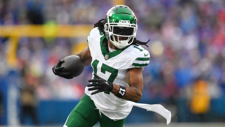 NFL free agency tracker: Latest signings, trades