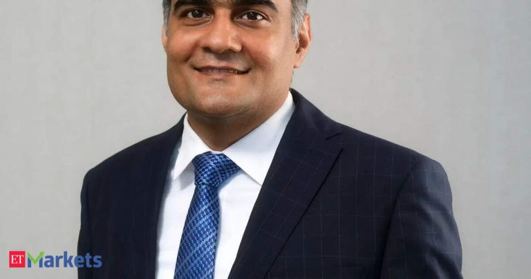 Largecaps remain attractive amid global volatility and tariff uncertainty: Sorbh Gupta