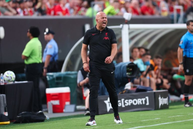 Liverpool look to clinch Premier League title vs. Tottenham Hotspur
