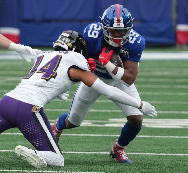 Ravens pick up option of Kyle Hamilton, decline Tyler Linderbaum