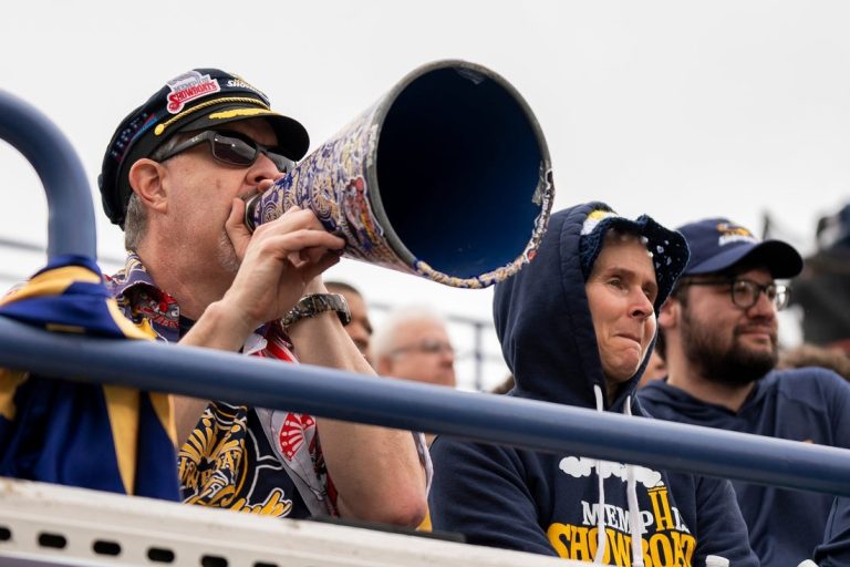 Showboats stop Stallions in OT for first win of season