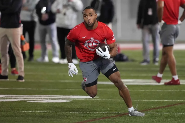 TreVeyon Henderson Has Decided On His Jersey Number