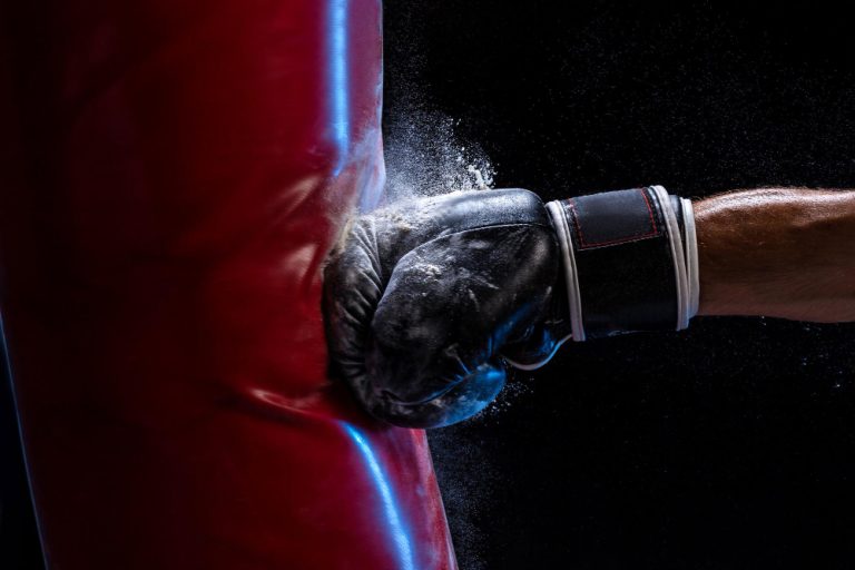 How to Capture the Best Photos and Videos at a Live Boxing Match