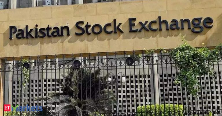 Pakistan stock market rallies over 9% after military calls truce with India