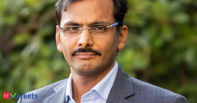 Short-term volatility may persist, but FII flows and economic activity to keep sentiment positive: Vikas Khemani