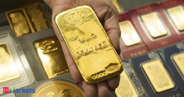 Gold Price Prediction: Gold prices off Rs 6,500 from peak. Time to buy now?