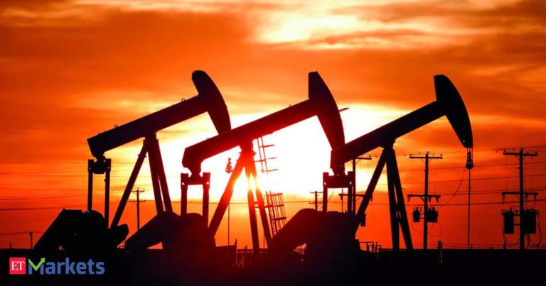 Oil rises on short-covering, Iran nuclear talks in focus