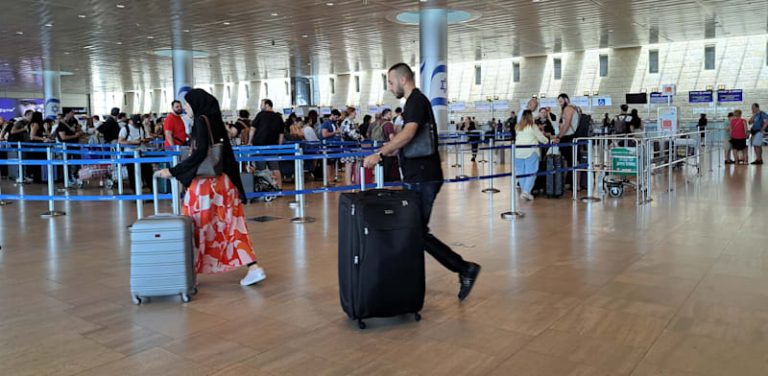 Israeli airlines add flights as foreign carriers cancel