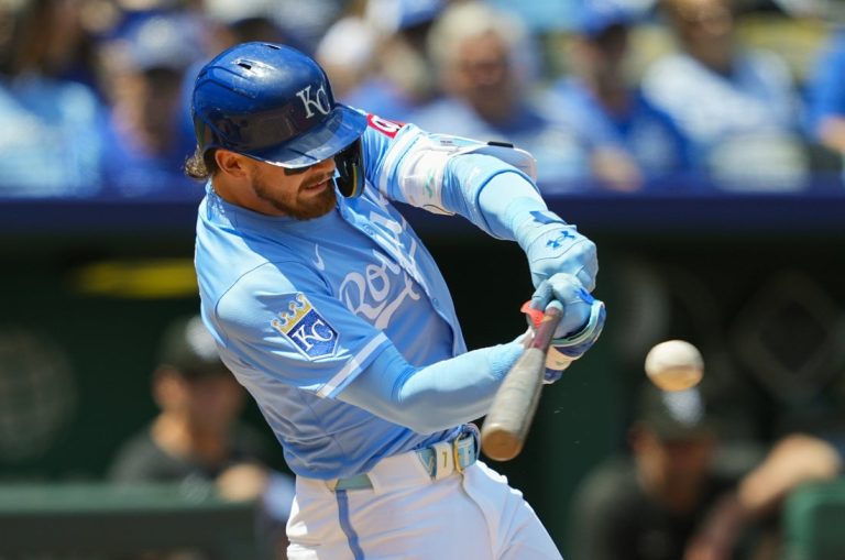 MLB roundup: Royals blank White Sox for 6th straight win