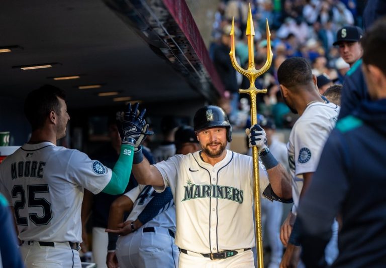 Mariners’ Cal Raleigh bids to continue power surge vs. Nationals