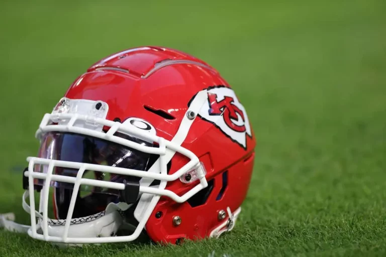 Chiefs Invite Interesting DL Prospect To Rookie Minicamp