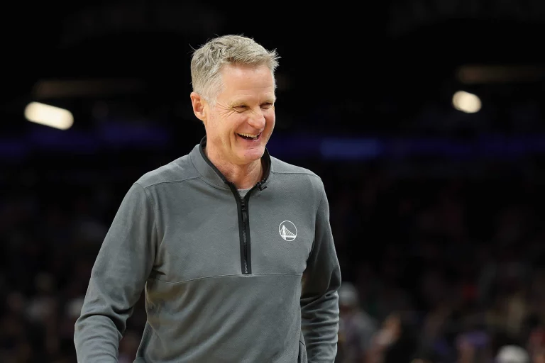 Steve Kerr Believes 1 Warriors Star Is Among ‘Clutch Performers’ In NBA