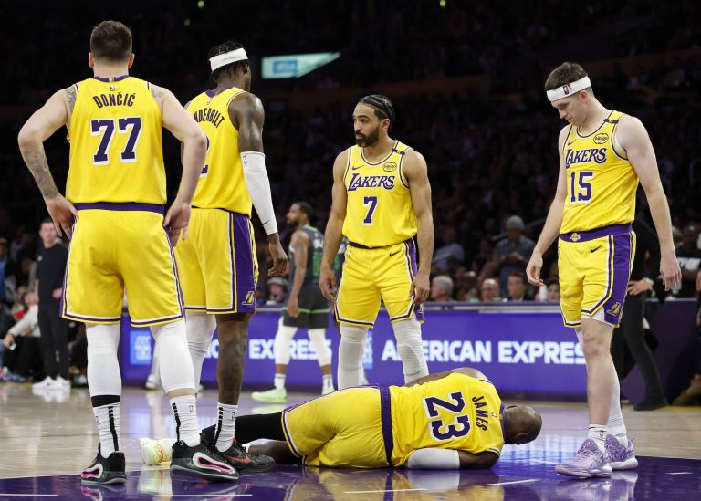 LeBron James confirms knee injury, benches himself for Met Gala