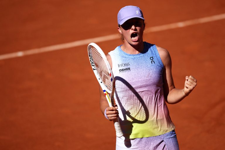 Iga Swiatek says women deserve French Open night matches