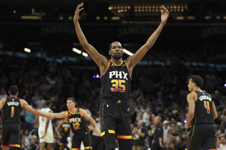 Kevin Durant wins NBA’s Magic Johnson Award