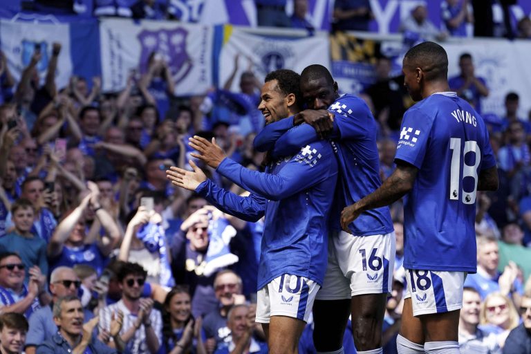 Everton wins last game at its home of 133 years