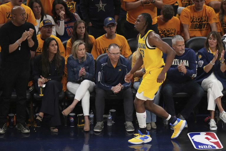 Pacers lose Aaron Nesmith to injury in Game 3 vs Knicks