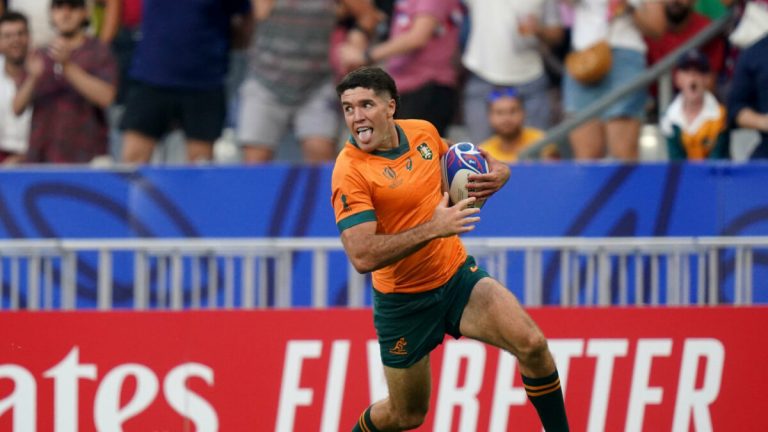 Wallabies No.10 softens Noah blow by locking in 2027 World Cup
