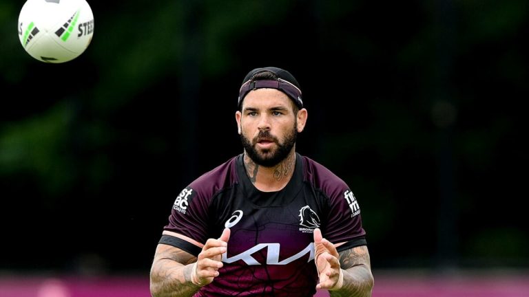 Reynolds returning to Sydney?Tigers set huge Galvin transfer fee, Origin ref urged to ‘let it slide’