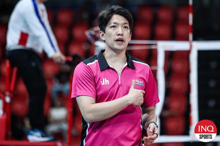 Taka Minowa bids farewell to PVL after 3 years as coach