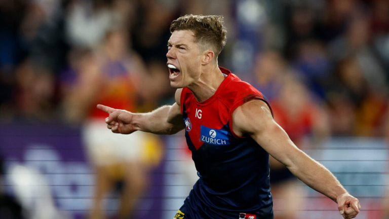 Keep your eye on the red and the blue: Melbourne have revived their season