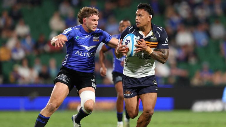 Ikitau, Valetini step up to lead Brumbies into top two