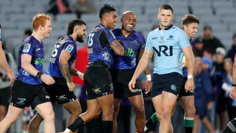 Waratahs hammered as season comes to ugly end, Test spots on shaky ground