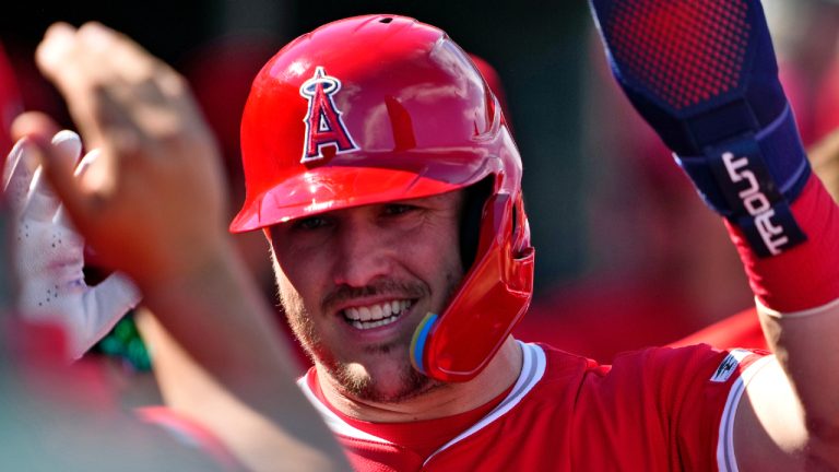 Angels’ Trout resumes swinging, plans return to running soon
