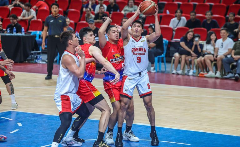 Barangay Ginebra turns back Phoenix for its first streak