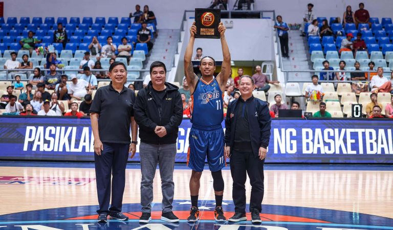 Chris Newsome feted after joining 5,000-point club