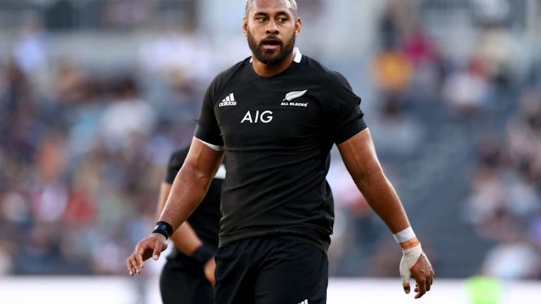 All Blacks leader re-signs in boost for Blues ahead of must-win Super Rugby clash