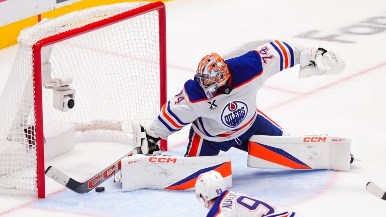 Skinner backs defensive masterclass as Oilers earn split
