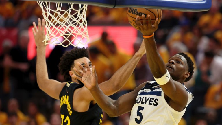 Edwards, Randle lead way as Timberwolves beat Warriors for 3-1 series lead