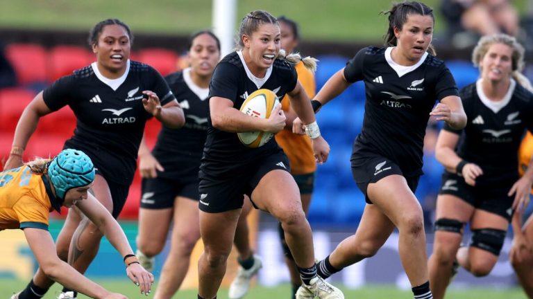 Wallaroos’ drought against Black Ferns continues despite second-half comeback
