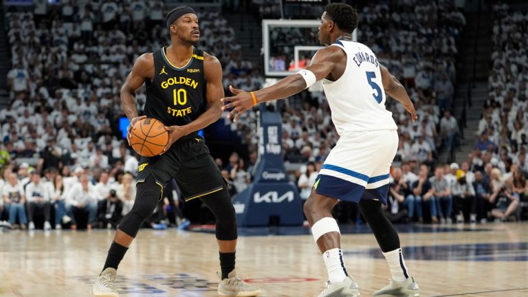 Warriors take Game 1 from cold-shooting Timberwolves despite Curry’s departure