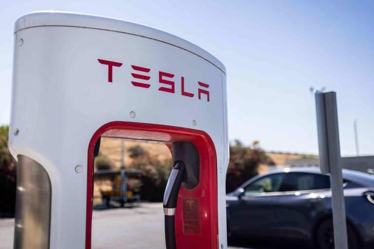 Tesla Stock Falls as Markets Open Week Lower Following US Credit Downgrade