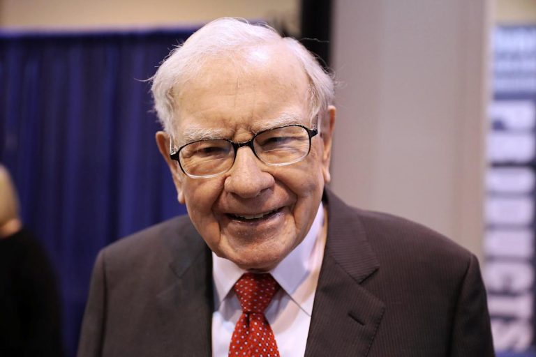 One chart shows how Warren Buffett trounced the S&P 500 over the past 60 years
