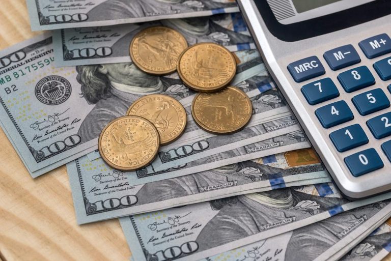 THRO Attracts $3.2B in Assets as Dow Slides 817 Points