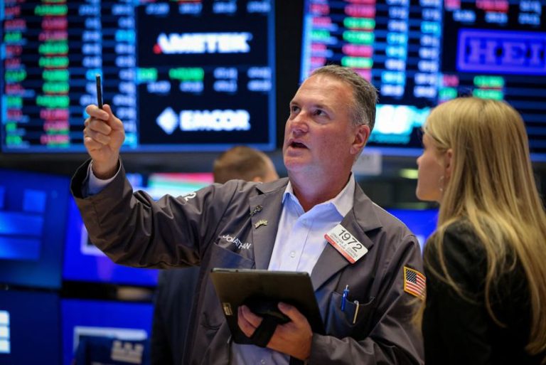 Shares finish down with investors focused on Nvidia results, oil prices gain