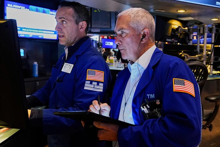 Dow, S&P 500, Nasdaq fall with Walmart earnings, retail sales data in focus