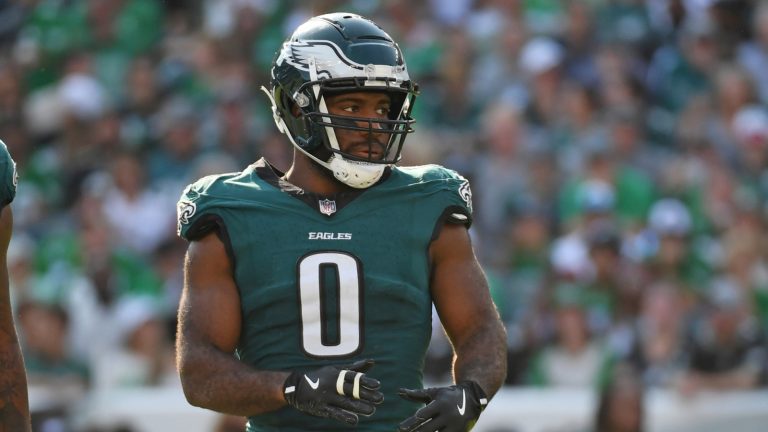 Eagles to trade player year after signing him to record contract