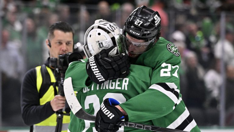 Explosive third period helps Stars rally over Oilers in Game 1