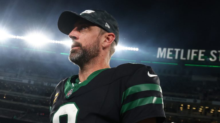 Former Steelers safety doesn’t hold back on Aaron Rodgers saga