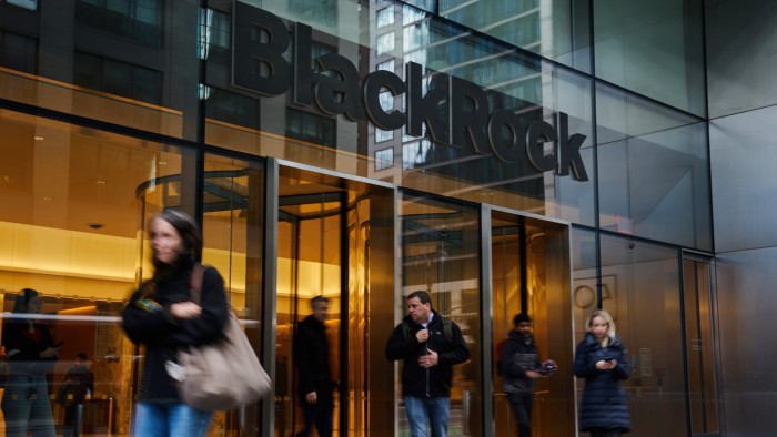 BlackRock orders managing directors back to the office five days a week