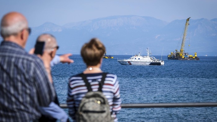Mike Lynch’s sunken yacht had ‘vulnerabilities’, UK probe finds