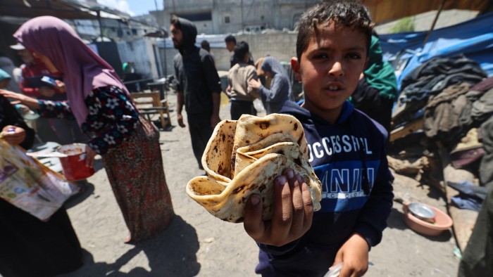 Aid agencies attack ‘half-baked’ Israeli plan to control food in Gaza
