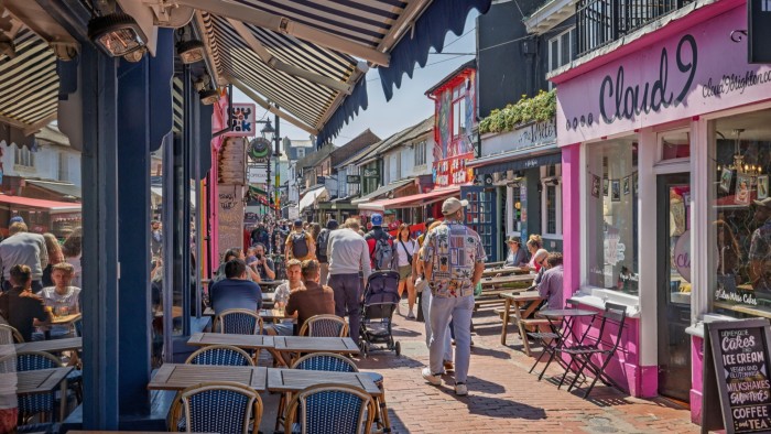 Spring sunshine and late Easter boost UK consumer spending
