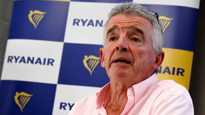 Ryanair boss Michael O’Leary hits €100mn bonus target
