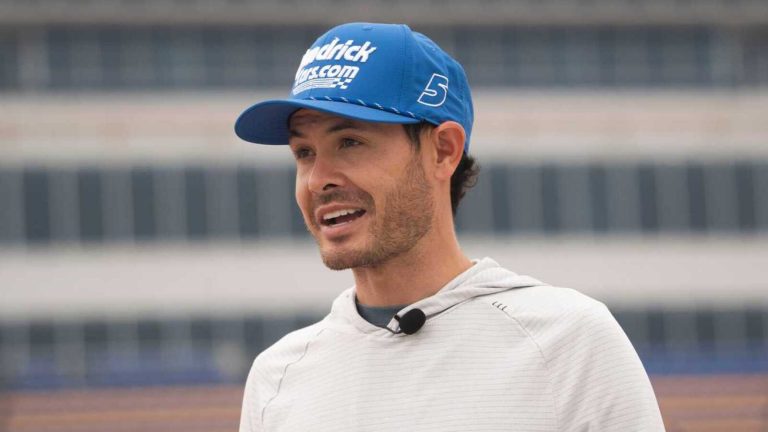 Kyle Larson wins Xfinity Series race at Texas